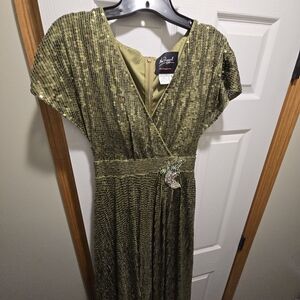 Mac Duggal Metallic Green Maxi Dress